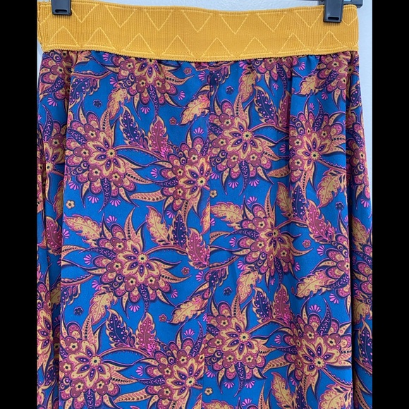 LuLaRoe Jill skirt high waisted size XS - Picture 2 of 6